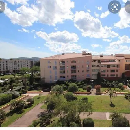 Frejus, Studio Dans Residence Avec Piscine Exterior foto