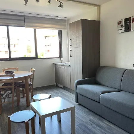 Frejus, Studio Dans Residence Avec Piscine Exterior foto