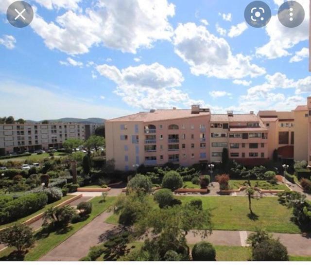 Frejus, Dans Avec Piscine Frejus