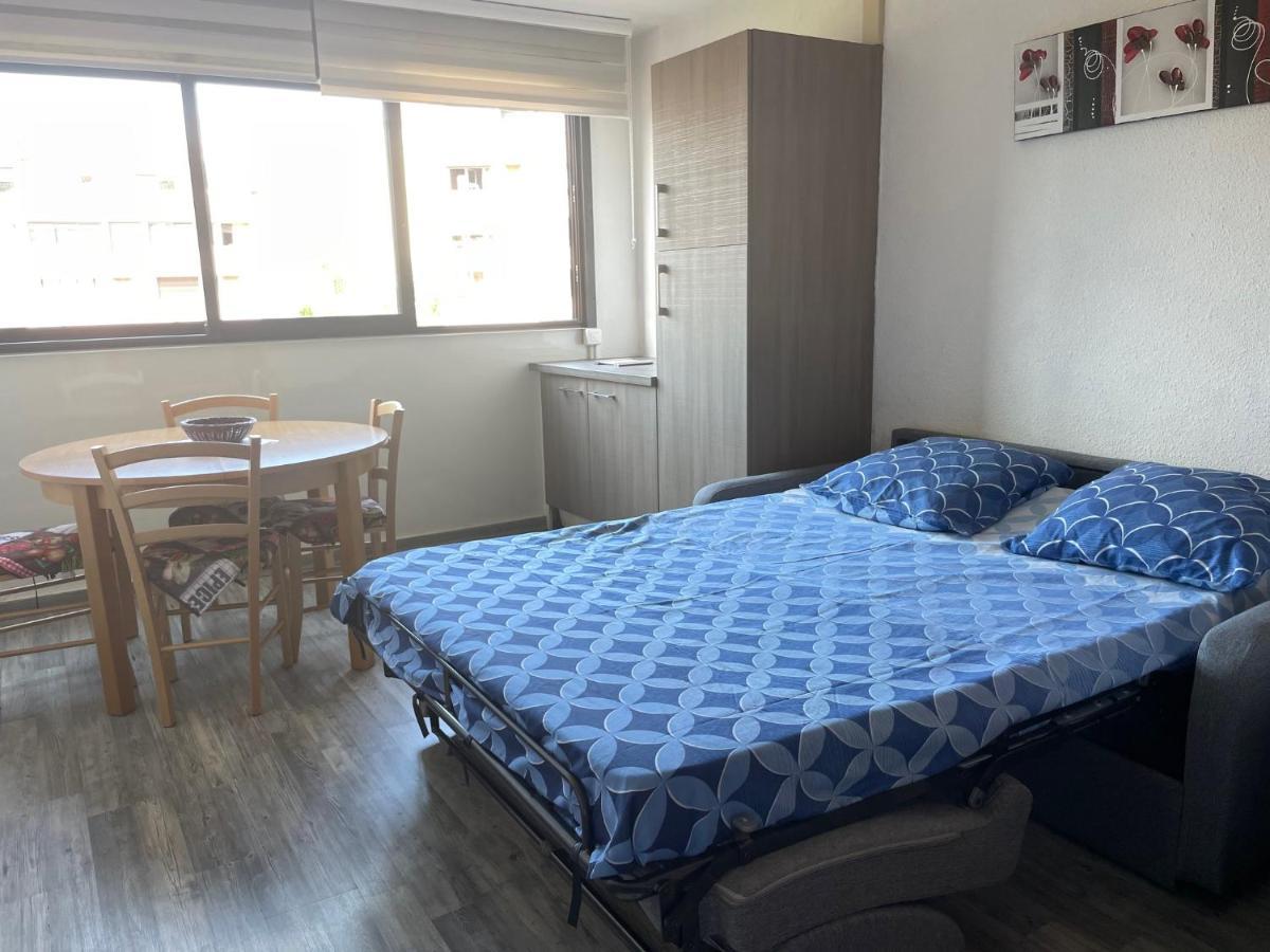 Frejus, Dans Avec Piscine Apartment *